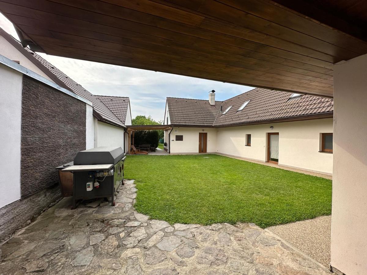 U Nas Na Chalupe Villa Borovany  Buitenkant foto